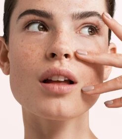 Pink Gellac - Milky Taupe - Gellak - Vegan - Taupe - Glanzend - 15ml 17 Pink Gellac - Milky Taupe - Gellak - Vegan - Taupe - Glanzend - 15ml -Cosmeticawinkel 1050x1200 21