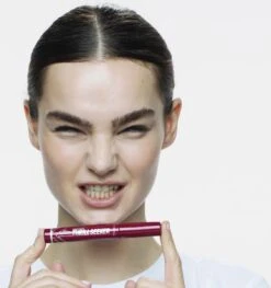 Rimmel London Wonder'Volume Thrill Seeker Mascara - 001 Extreme Black 16 Rimmel London Wonder'Volume Thrill Seeker Mascara - 001 Extreme Black -Cosmeticawinkel 1128x1200 5