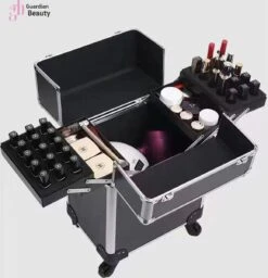 Kapper Koffer| Nagel | Visagist | Make-up | Cosmetica | Schminken | Trolley Stevig En Gemaakt Van Aluminium | 3 Delig | 8 Wielen | Bedekt Met Mooie Zilver Strips 11 Kapper Koffer| Nagel | Visagist | Make-up | Cosmetica | Schminken | Trolley Stevig En Gemaakt Van Aluminium | 3 Delig | 8 Wielen | Bedekt Met Mooie Zilver Strips -Cosmeticawinkel 1158x1200 10