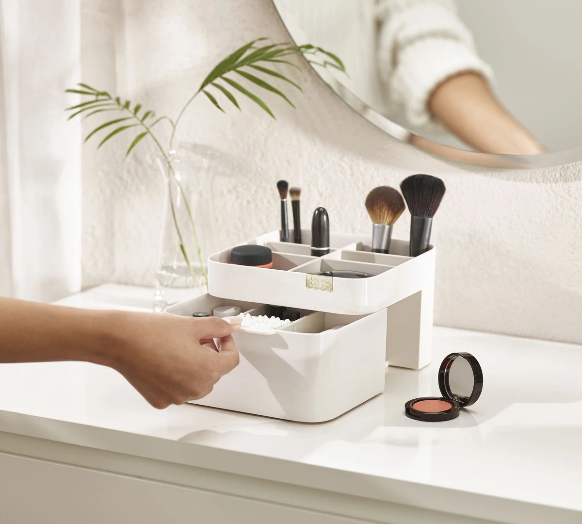 Joseph Joseph Cosmetica Opbergdoos Medium - Medium - Sorteervakken & Uitschuifbaar 16 Joseph Joseph Cosmetica Opbergdoos Medium - Medium - Sorteervakken & Uitschuifbaar - Afbeelding 14