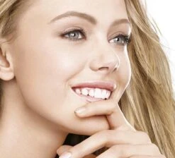 Maybelline Matte Maker -30 Natural Beige - Poeder 8 Maybelline Matte Maker -30 Natural Beige - Poeder -Cosmeticawinkel 1200x1086 8