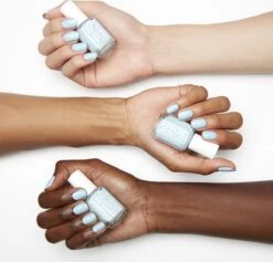 Essie Midsummer 2020 Midsummer Collectie 2020 Limited Edition - 721 Sway In Crochet - Blauw - Glanzende Nagellak - 13,5 Ml 20 Essie Midsummer 2020 Midsummer Collectie 2020 Limited Edition - 721 Sway In Crochet - Blauw - Glanzende Nagellak - 13,5 Ml -Cosmeticawinkel 1200x1150 8