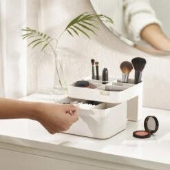 Joseph Joseph Cosmetica Opbergdoos Medium - Medium - Sorteervakken & Uitschuifbaar 28 Joseph Joseph Cosmetica Opbergdoos Medium - Medium - Sorteervakken & Uitschuifbaar -Cosmeticawinkel 1200x1200 1029