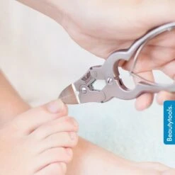 BeautyTools HEAVY-DUTY Nagelknipper - Gebogen Nageltang Met Dubbele Overbrenging Voor Harde Teennagels En Kalknagels - Dubbele Scharniertang Met 23 Mm Snijvlak - (NN-0041) 10 BeautyTools HEAVY-DUTY Nagelknipper - Gebogen Nageltang Met Dubbele Overbrenging Voor Harde Teennagels En Kalknagels - Dubbele Scharniertang Met 23 Mm Snijvlak - (NN-0041) -Cosmeticawinkel 1200x1200 1189