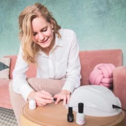 Miss Jules - 6-Delige Gellak Starterspakket - Nagellak - Kleur Rood, Wit, Creme & Glitter - Glanzend & Dekkend Resultaat 18 Miss Jules - 6-Delige Gellak Starterspakket - Nagellak - Kleur Rood, Wit, Creme & Glitter - Glanzend & Dekkend Resultaat -Cosmeticawinkel 1200x1200 1349