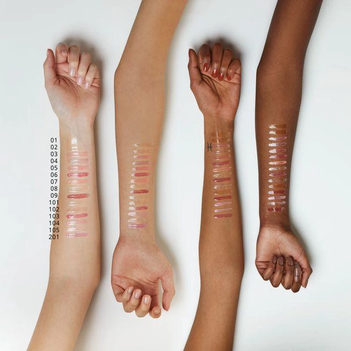 Essence Extreme Shine Volume Lipgloss 5 Ml 04 Purple Rain 6 Essence Extreme Shine Volume Lipgloss 5 Ml 04 Purple Rain - Afbeelding 4