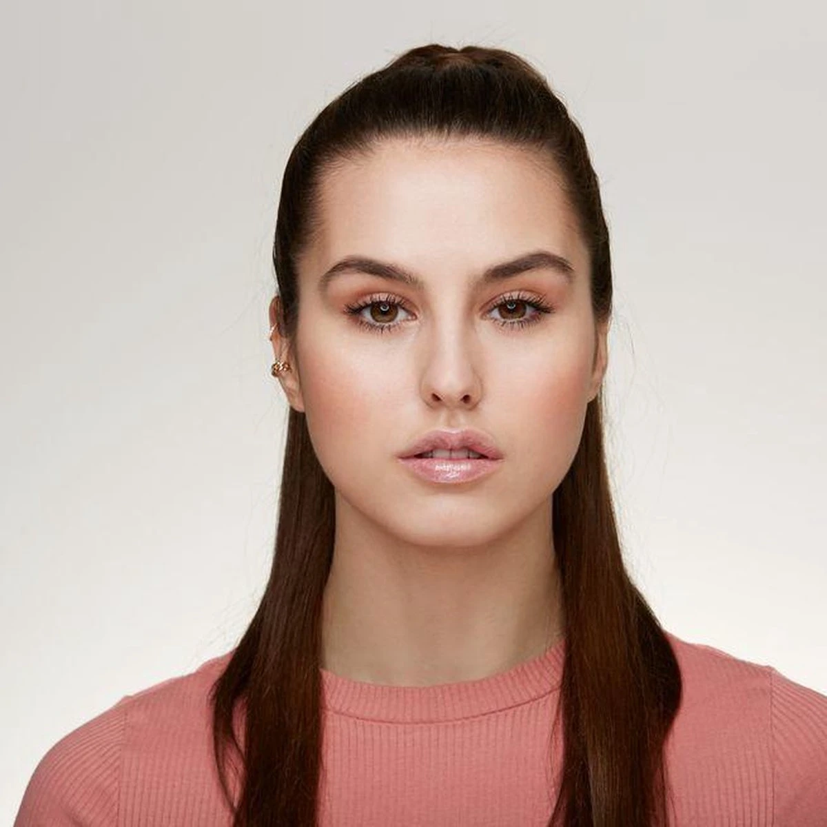 Essence Extreme Shine Volume Lipgloss 5 Ml 04 Purple Rain 7 Essence Extreme Shine Volume Lipgloss 5 Ml 04 Purple Rain - Afbeelding 5