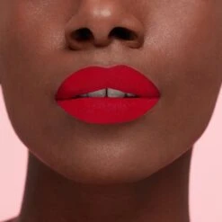 L’Oréal Paris Les Macarons Langhoudende Matte Lipstick - 832 Strawberry Sauvage - Roze - 6,7 Ml 17 L’Oréal Paris Les Macarons Langhoudende Matte Lipstick - 832 Strawberry Sauvage - Roze - 6,7 Ml -Cosmeticawinkel 1200x1200 381