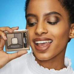 Bourjois Smoky Stories Oogschaduw Quatuor Oogschaduw - 06 Upside Brown -Cosmeticawinkel 1200x1200 721