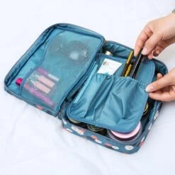 Merkloos Reis Toilet Bag Make Up Organizer - Toillettas - Cosmetica Etui - Travel Organizer - Reisartikelen - Reizen Accessoires 10 Merkloos Reis Toilet Bag Make Up Organizer - Toillettas - Cosmetica Etui - Travel Organizer - Reisartikelen - Reizen Accessoires -Cosmeticawinkel 1200x1200 954