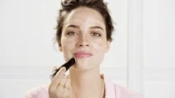 Bourjois Foundcealer Foundation - 200 Vanille Rosé -Cosmeticawinkel 1200x675 1