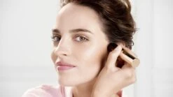 Bourjois Foundcealer Foundation - 200 Vanille Rosé -Cosmeticawinkel 1200x675