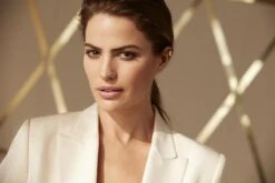 Max Factor Miracle Second Skin Foundation - 07 Neutral Medium -Cosmeticawinkel 1200x800 2