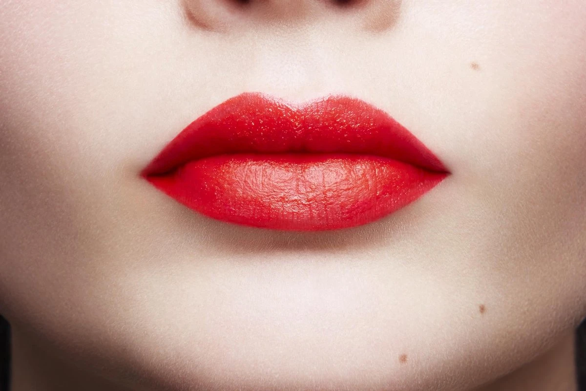 L'Oréal Paris Infallible Lip Paint Matte Lippenstift - 204 Red Actually 5 L'Oréal Paris Infallible Lip Paint Matte Lippenstift - 204 Red Actually - Afbeelding 3