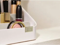 Joseph Joseph Make-up Display - Beige - Sorteervakken 18 Joseph Joseph Make-up Display - Beige - Sorteervakken -Cosmeticawinkel 1200x907 1