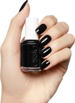 Essie Licorice 88 - Zwart - Nagellak 26 Essie Licorice 88 - Zwart - Nagellak -Cosmeticawinkel 873x1200 3