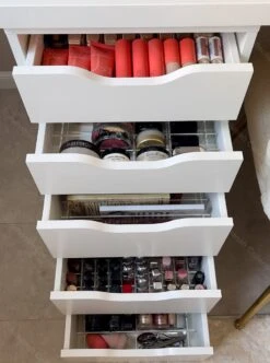 Jumanah® Collections "Sorted" - Large - Set A - Make Up Organizer Ladeverdeler Transparant Acryl- Ikea Alex 5 Ladeblok -Cosmeticawinkel 893x1200 3