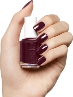 Essie Sole Mate 45 - Paars - Nagellak 17 Essie Sole Mate 45 - Paars - Nagellak -Cosmeticawinkel 910x1200 2